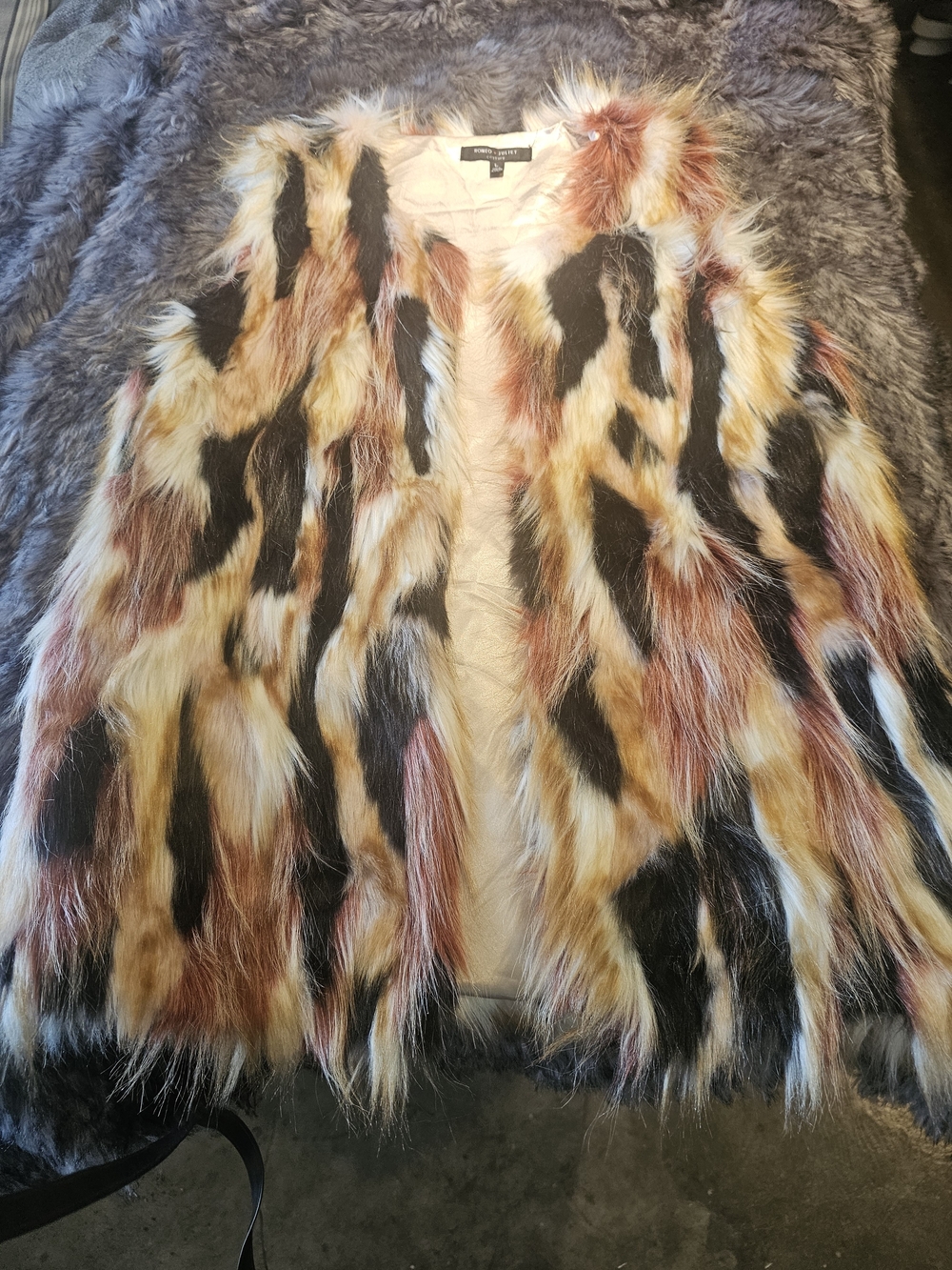 Romeo & Juliet Couture Multi-Color Faux Fur Vest in Brown, Black & Cream - Picture 2 of 5
